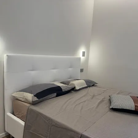Unicumhouse Arena Stazione Porta Nuova Fiera *